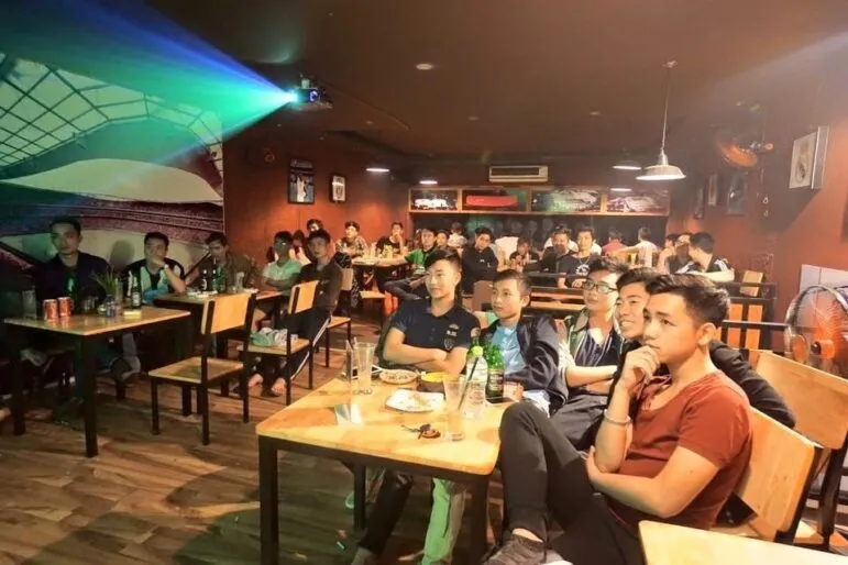 Quán cafe bóng đá không thể bỏ lỡ