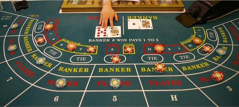 Những rủi ro nên tránh khi nhìn xuyên bài baccarat